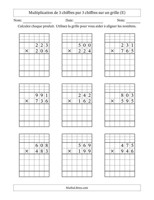 Multiplication de 3 chiffres par 3 chiffres avec l'aide d'une grille avec retenue (E)