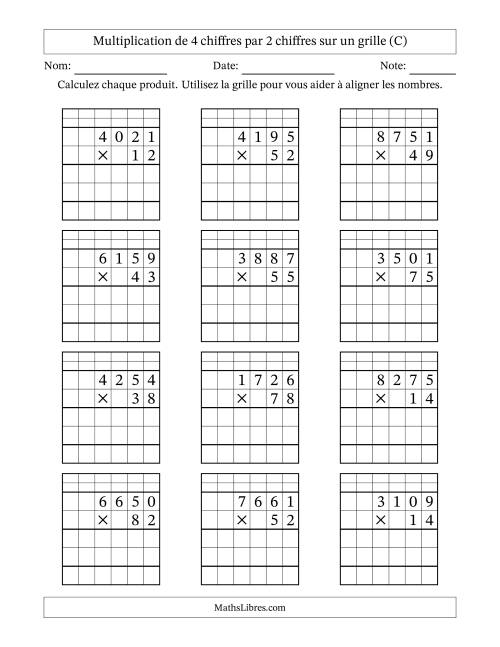 Multiplication de 4 chiffres par 2 chiffres avec l'aide d'une grille avec retenue (C)