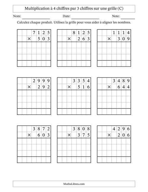 Multiplication à 4 chiffres par 3 chiffres avec le support d'une grille (C)
