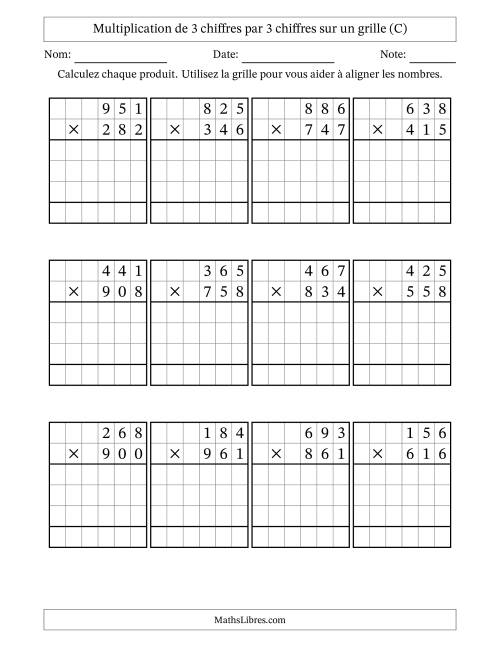 Multiplication de 3 chiffres par 3 chiffres avec l'aide d'une grille sans retenue (C)