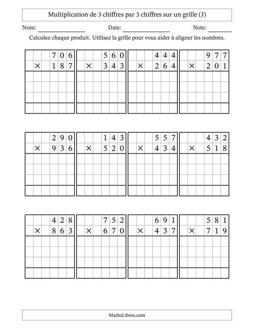 Multiplication de 3 chiffres par 3 chiffres avec l'aide d'une grille sans retenue (J)